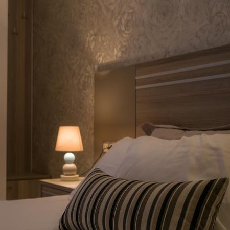 Adonis Apartments Paralía エクステリア 写真