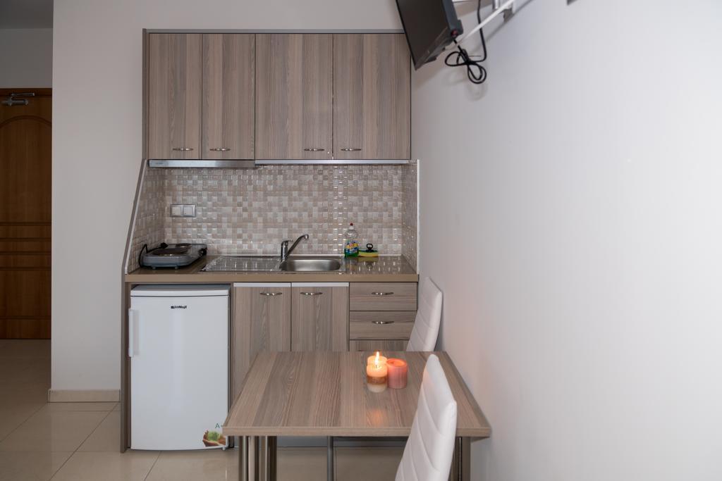 Adonis Apartments Paralía エクステリア 写真